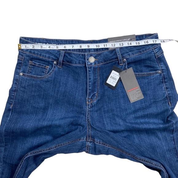 NWT Avenue Premium Stretch Girlfriend Rolled Cuff 14 - Picture 10 of 14